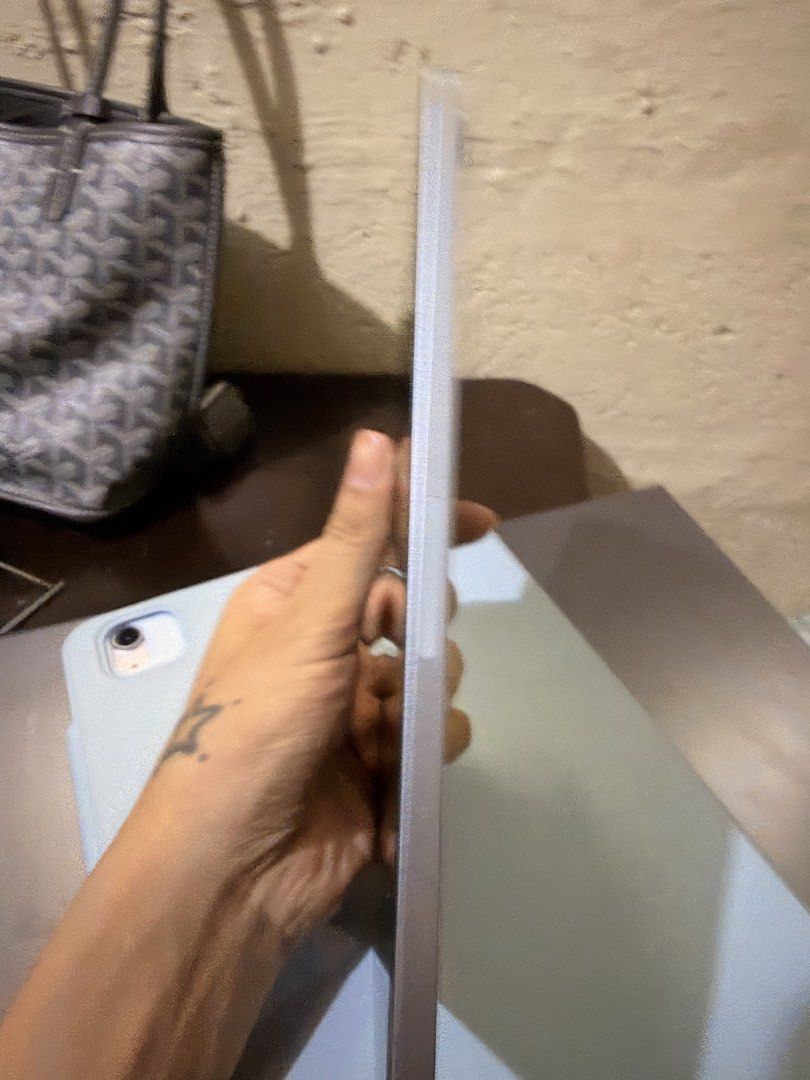 IPAD MINI 7 A17 PRO 128GB wifi only (Category: iPad) located in Mandaluyong City. Submitted by danaya24 (Listing ID 1468549764, Image 2). Description: FOR SALE IPAD MINI 7 A17 PRO 128gb color blue 💙 UNIT ONLY PLUS CLEAR CASE In mint condition No history if repair All button and touch ID working Still under warranty until may 2027 Price is still negotiable .