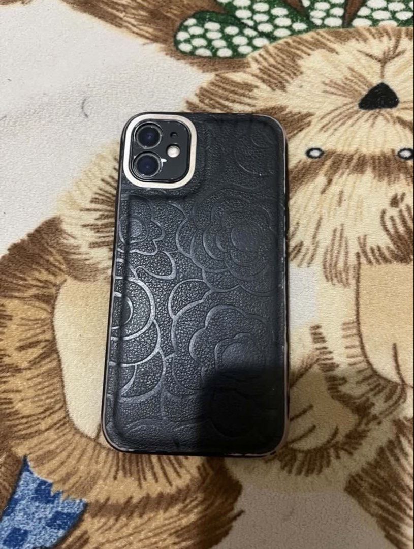 iPhone 11 (Category: iPhone 11 Series) located in Manila. Submitted by jedreidolf86731 (Listing ID 1468528372, Image 2). Description: iPhone 11 128GB (Black) -7000 nego -Fully functional for everyday use. Great performance at a budget-friendly price -Battery Health: 70% -issue po ay minsan pag loading screen pakicheck sa last photo -Screen: Replaced LCD (Original) -All Features working: (Face ID, Touch Screen, Camera, Bluetooth, WiFi, Mobile Hots