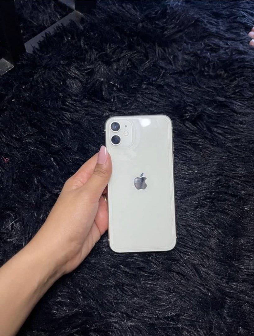 Iphone 11 (Category: iPhone 11 Series) located in Las Pinas. Submitted by shang_16 (Listing ID 1468675941, Image 3). Description: Rfs upgrade po No Face id Lcd replacement Update version 26.71 77% battery health With free iPhone case .