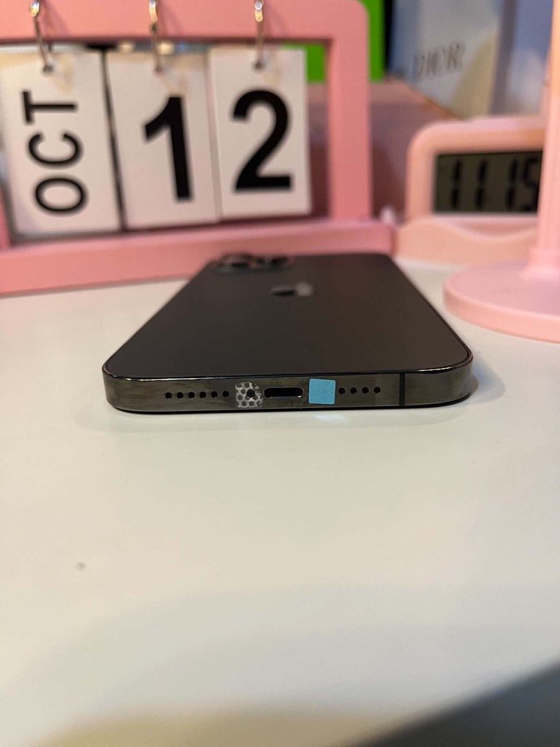 IPHONE 12 PROMAX 256GB (Category: iPhone 12 Series) located in Manila. Submitted by yishaaaalim (Listing ID 1468535750, Image 2). Description: FOR SALE! IPHONE 12 PROMAX 256GB P17,500 RUSH! - 256gb - 99% battery health - smooth performance - allworking - true tone/face id - ch/a variant(dual physical sim) - unli check/reset upon meet up - openline - no issue inclusions: unit and cose 📍marikina open for meet up.