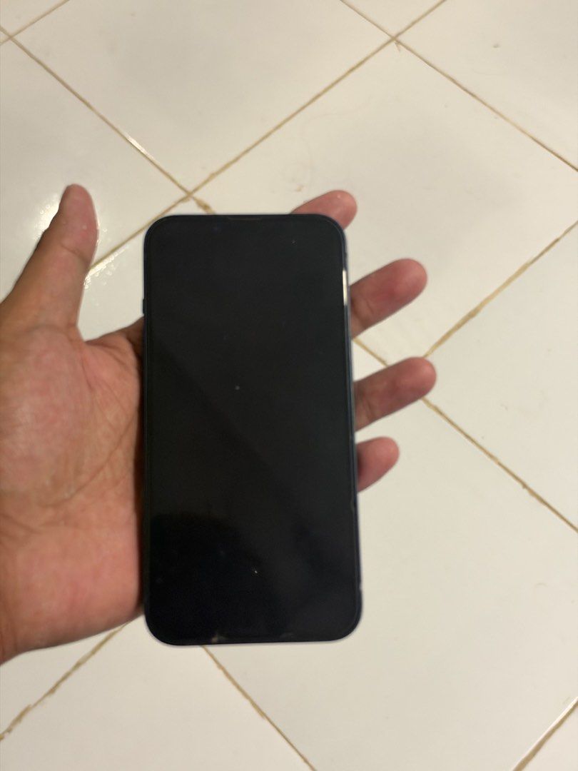 Iphone 13 128gb (Category: iPhone 13 Series) located in Naga. Submitted by shuttersyndicate888 (Listing ID 1468707447, Image 1). Description: Pm for details yung crack lcd lang yan pm moko sa fb para makita mo pwede videocall.