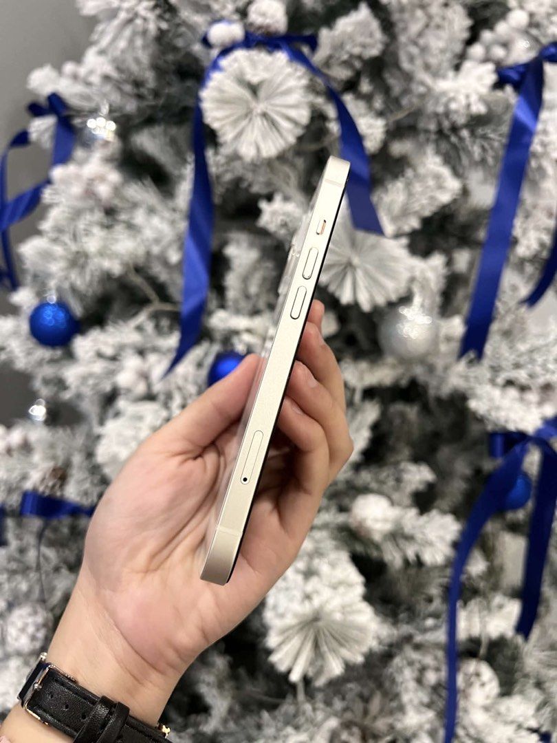 iPhone 13 ( 128gb) (Category: iPhone 13 Series) located in Manila. Submitted by maricaracornista_ (Listing ID 1468587191, Image 3). Description: ✨Iphone 13 128gb starlight ☑️Truetone working ☑️Face id/True Tone ☑️Factory unlocked anysim ☑️No history of repair ☑️No issues/No scratches ☑️Allworkings. 🔋Battery health: 78% My own prelove, Good as new. 🎄Inclusion: Original box And phone Case. 🪩MEETUP: ORTIGAS and Binangonan. Pick up or delivery (sh