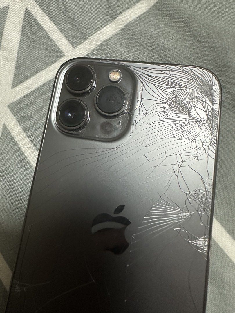 IPHONE 13 PRO MAX (Cracked Back Glass) (Category: iPhone 13 Series) located in Manila. Submitted by isabella_201013 (Listing ID 1468561058, Image 2). Description: iPhone 13 Pro Max Color: Graphite 128GB 75% battery health No Sim Restriction Issues: - Cracked Back Glass .
