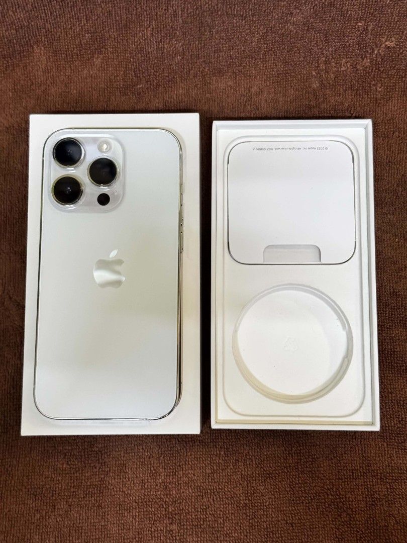 Iphone 14 pro 128GB (Category: iPhone 14 Series) located in Quezon City. Submitted by goodgadgets_hub (Listing ID 1468531066, Image 1). Description: 📱 iPhone 14 Pro — 128GB ( Lady Owned ) Price: ₱23,000 only Factory Unlocked • No SIM Restrictions Battery Health: 76% Condition: No scratches • Looks brand new ⚠️ No hidden issues • Fully working 📦 What you get: Unit and Original box 📍 Location: Quezon City (Sm north, Cubao, Shangri la, One Ayala)