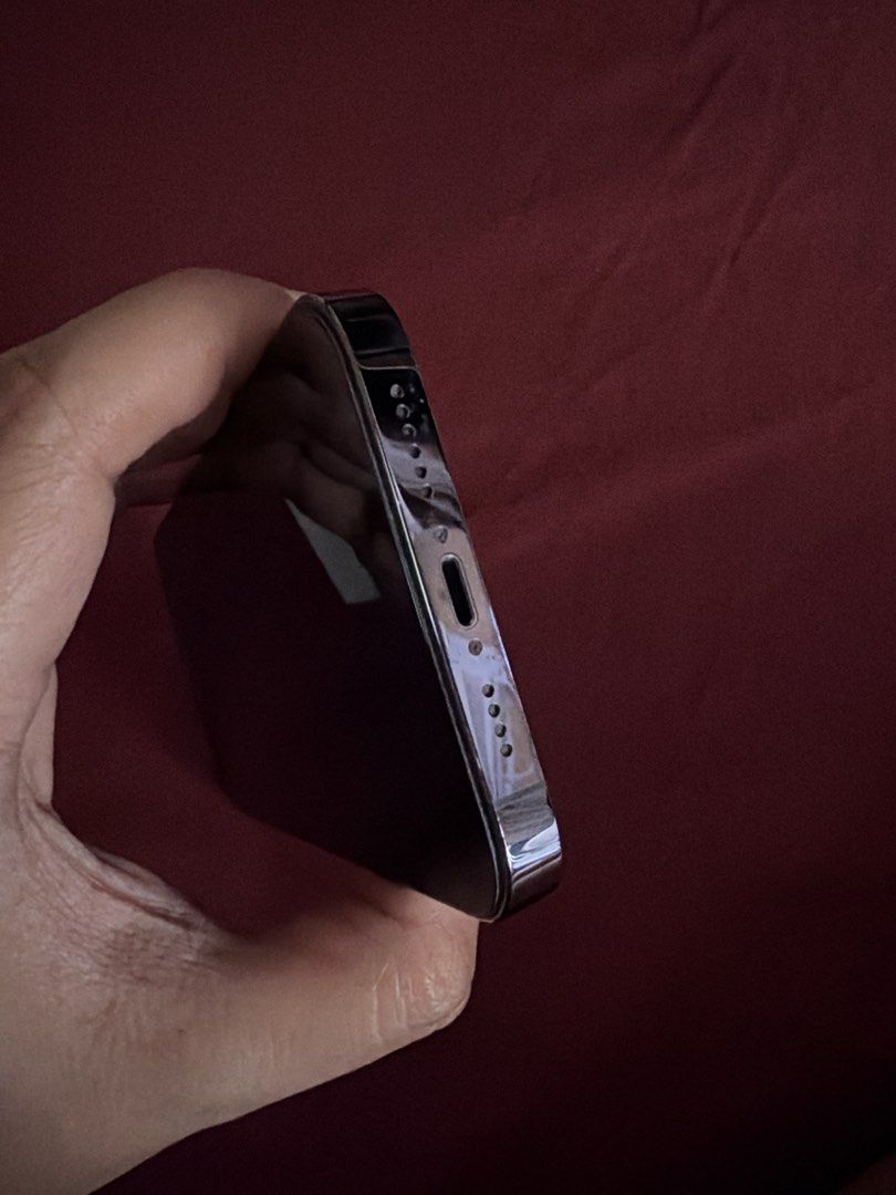 Iphone 14 Pro Max (Category: iPhone 14 Series) located in Pasig City. Submitted by the_bag_agent (Listing ID 1468573685, Image 3). Description: Has signs of usage on the charging port. Never been repaired and all original parts. Comes with box and free cable. Factory unlocked (can use all networks) First owner No issues BH is at 73% RFS: Bought new phone.
