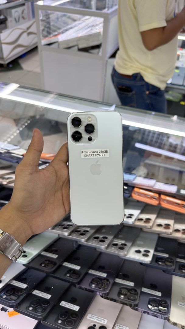 iPhone 14 Pro Max 256gb 96% BH Smart Locked NTC Approved (Category: Other Gadgets) located in Manila. Submitted by carimgadgets (Listing ID 1468679588, Image 1). Description: .