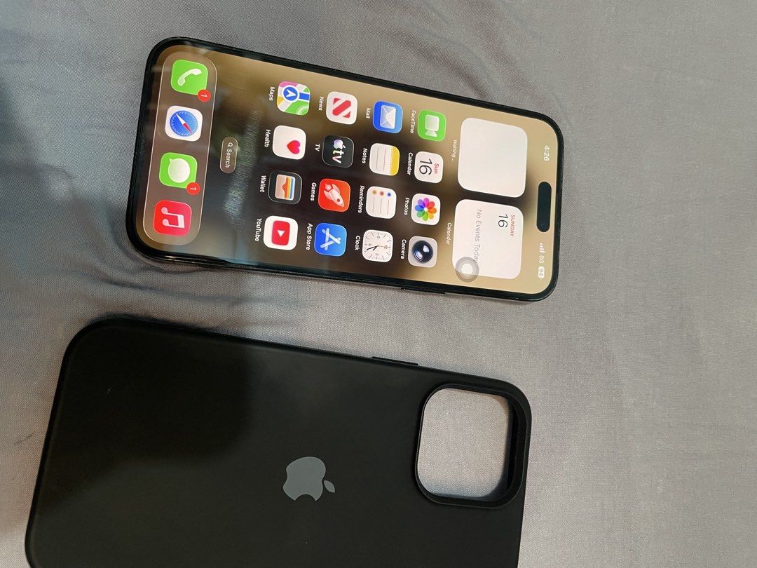 iPhone 14 Pro Max 256Gb black (Category: iPhone 14 Series) located in Manila. Submitted by sam_921223 (Listing ID 1468708661, Image 1). Description: iPhone 14 Pro Max 256GB Black Factory unlock any sim working ZP/A model Local variant Philippines NTC approved Rep: LCD Genuine 100% Original Apple mismo nag palit No issue No hidden issue All parts original All working 100% Good condition 100% smooth 79% original Unit cord box case full tempered Gag