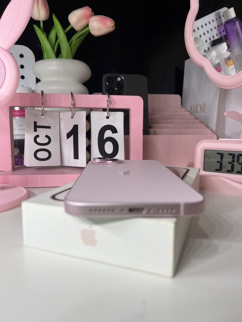 IPHONE 15 PLUS PINK (Category: iPhone 15 Series) located in Manila. Submitted by yishaaaalim (Listing ID 1468535270, Image 3). Description: FOR SALE open for swap sa lower unit +cash ₱27,500 rush! IPHONE 15 PLUS(PINK)🌸🩷 -88% orig battery health -128gb -ntc approved(powermac purchased) -smooth performance -allworking -true tone/face id -unli check/reset upon meet up -openline -no issue makinis inclusions: unit case original box manuals .