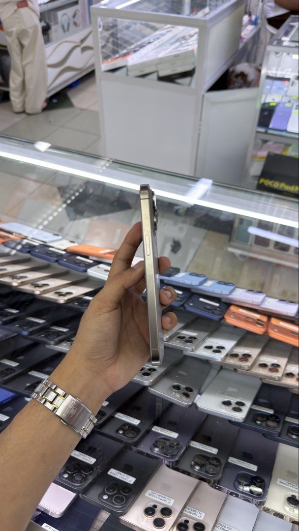 iPhone 15 Pro Max 256gb 98% BH Smart Locked with box (Category: Other Gadgets) located in Manila. Submitted by carimgadgets (Listing ID 1468677892, Image 2). Description: .