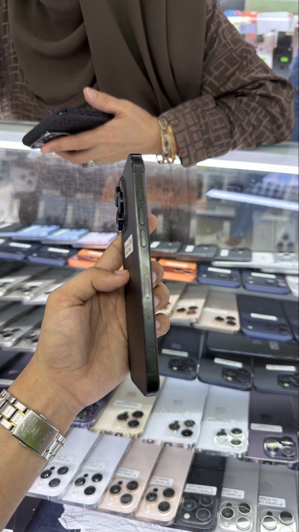 iPhone 15 Pro Max 512gb 98% BH Smart Locked NTC Approved (Category: Other Gadgets) located in Manila. Submitted by carimgadgets (Listing ID 1468676538, Image 2). Description: .