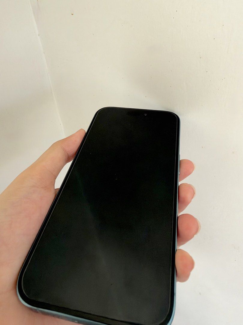 IPHONE 16-256gb TEAL (Category: iPhone 16 Series) located in Batangas. Submitted by janemaraa (Listing ID 1468579606, Image 3). Description: 🍎 IPHONE 16 - 256GB TEAL • 86% battery health orig • Good condition • NTC approved • Any sim working • Minimal dent (please refer to photos) • No history of repair Inclusions: unit w/ tempered, orig box, cord, 3 cases 📍San Jose, Batangas - can do meetups in nearby areas (Cuenca/Lipa/Batangas City) -If sure