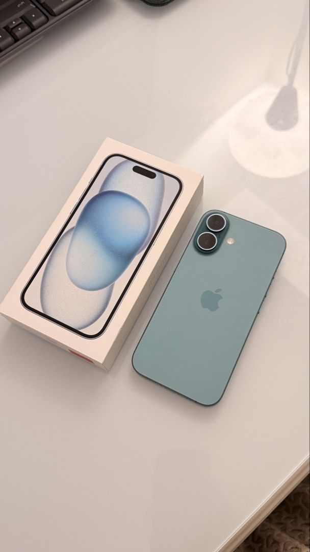 Iphone 16 128GB Teal (Category: iPhone 16 Series) located in Makati City. Submitted by fpalay (Listing ID 1468567400, Image 3). Description: Iphone 16 128GB Battery life - 92% Complete with original box and charger Bought last September Rfs - upgrade.