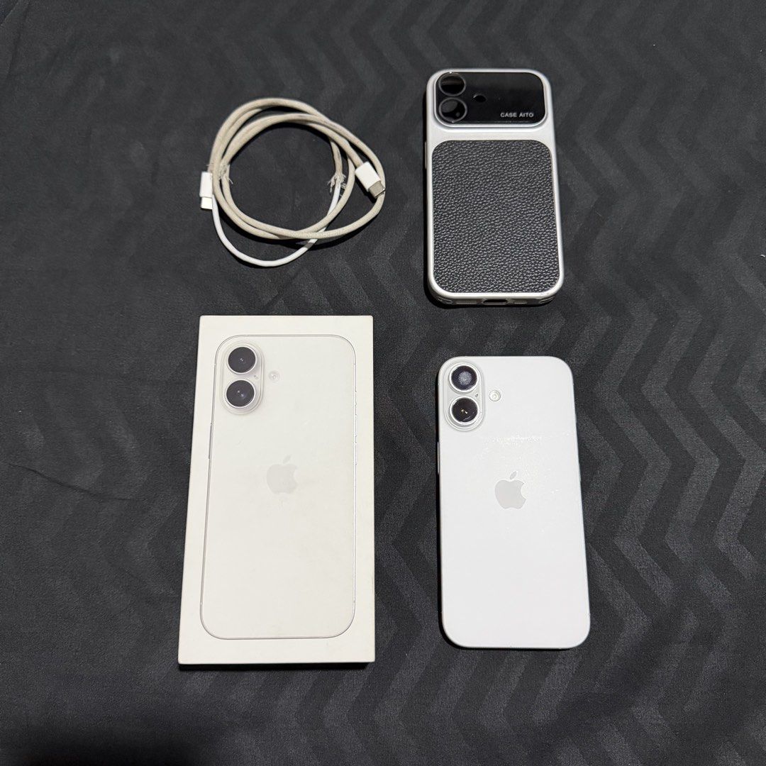 IPHONE 16 128GB |WHITE (Category: iPhone 16 Series) located in Manila. Submitted by sweetcheck (Listing ID 1468659079, Image 1). Description: FOR SALE OR SWAP❗️ IPHONE 16 128GB | White Factory Unlocked (No Sim Restriction) ZP/A Local Variant | NTC 🇵🇭 94% Battery Health (Original) 325 Cycle count 8 months old Under warranty until February 2026 Inclusion : Unit, Original Box , Original Cord and Case ⚜️All working ⚜️No history of repair ⚜️99% Smoo