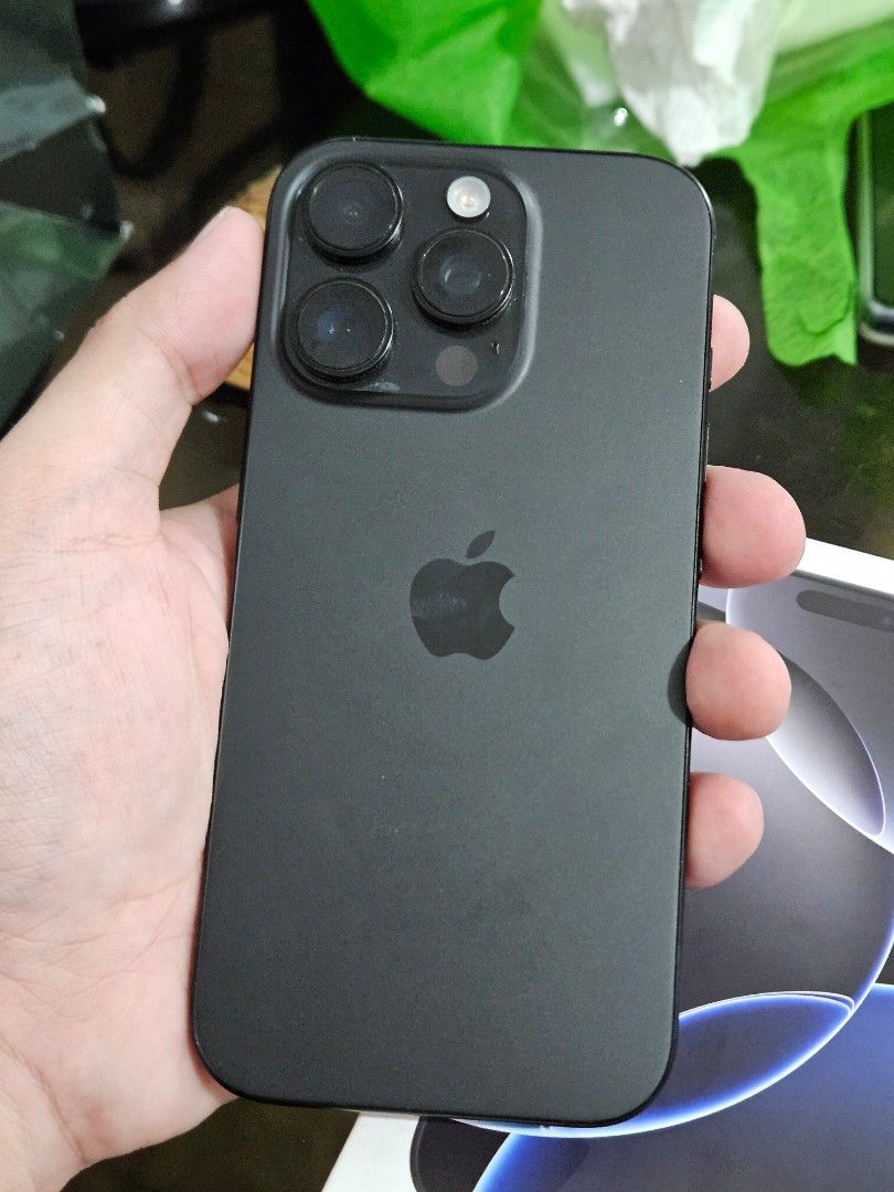 iPhone 16 Pro 128gb Smartlock (Category: iPhone 16 Series) located in Makati City. Submitted by noobmaster99 (Listing ID 1468634761, Image 3). Description: For sale iPhone 16 Pro 128gb Smartlock With box,usb c cord and cases Face id and true tone goods 91 battery health Slight dent scratch sa lower part No issue All working Pm.