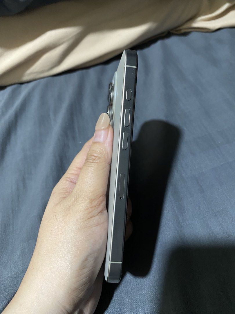 iphone 16 pro (Category: iPhone 16 Series) located in Quezon City. Submitted by swiftfalcon_15a5d7 (Listing ID 1468528947, Image 1). Description: Premium titanium design and latest Apple features. Available for meetup at Eastwood, Quezon City. Message me for details..