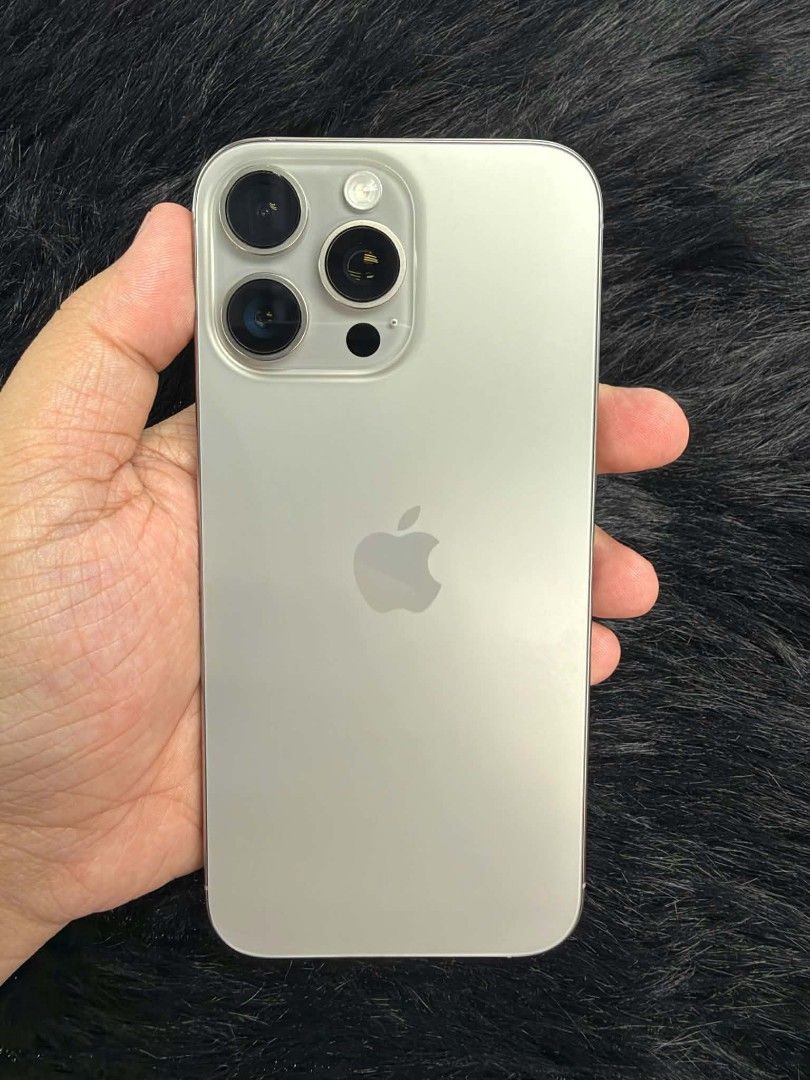 iPhone 16 Pro Max (Category: iPhone 16 Series) located in Manila. Submitted by pkjhgfdsa (Listing ID 1468656638, Image 1). Description: iPhone 16 Pro Max 512gb Factory Unlocked- Natural Titanium Quickspecs: -iOS 26.6.1 -90% Batt health -669 Cycle Count Inclusions: Unit itself and charger. See pics to appreciate! ✅ Price is Negotiable PM lang!!.