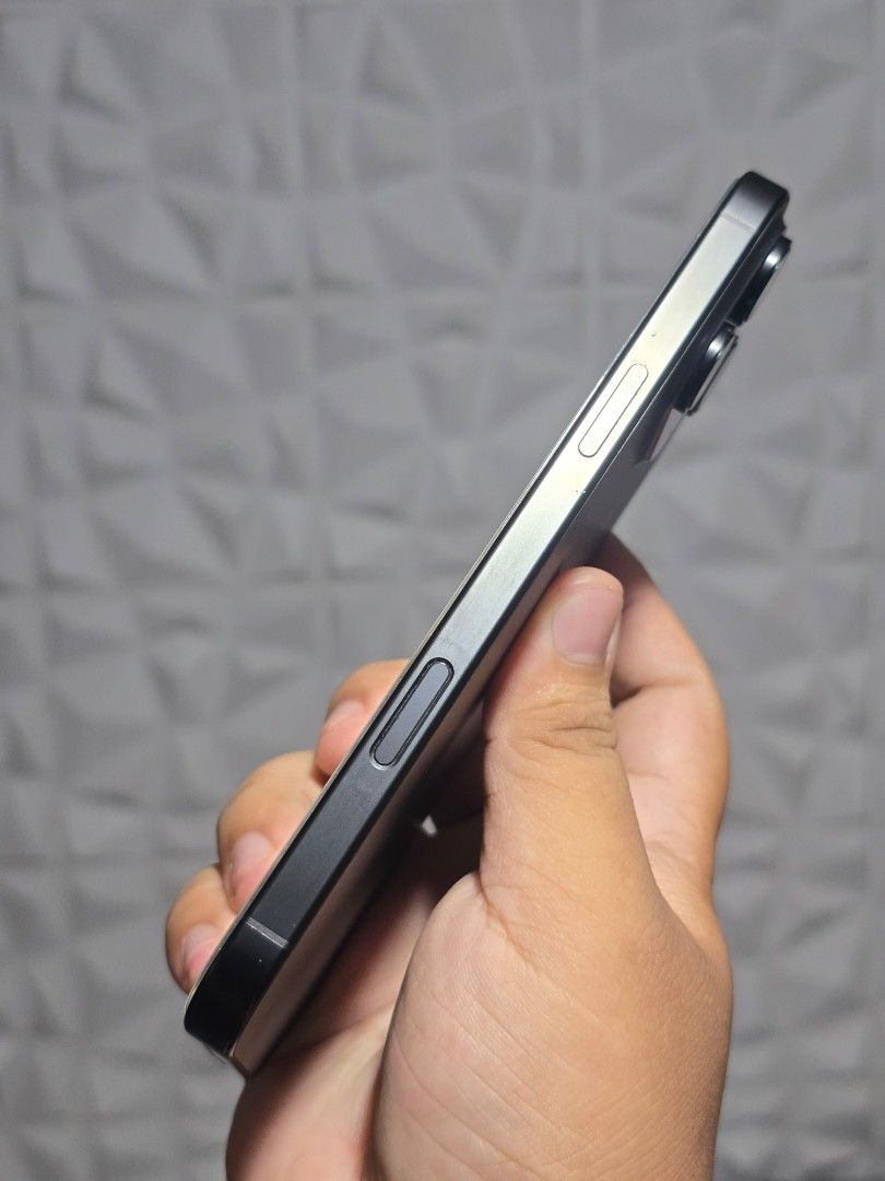 iPhone 16 Pro Max 256Gb (Category: iPhone 16 Series) located in Caloocan City. Submitted by shope18345 (Listing ID 1468580658, Image 3). Description: iPhone 16 Pro Max 256Gb •Local purchased NTC •Openline both physical & esim •91% Battery health original •No repair history check all you want •Minimal paint chips only •Complete original package with free case. 📍South caloocan area.