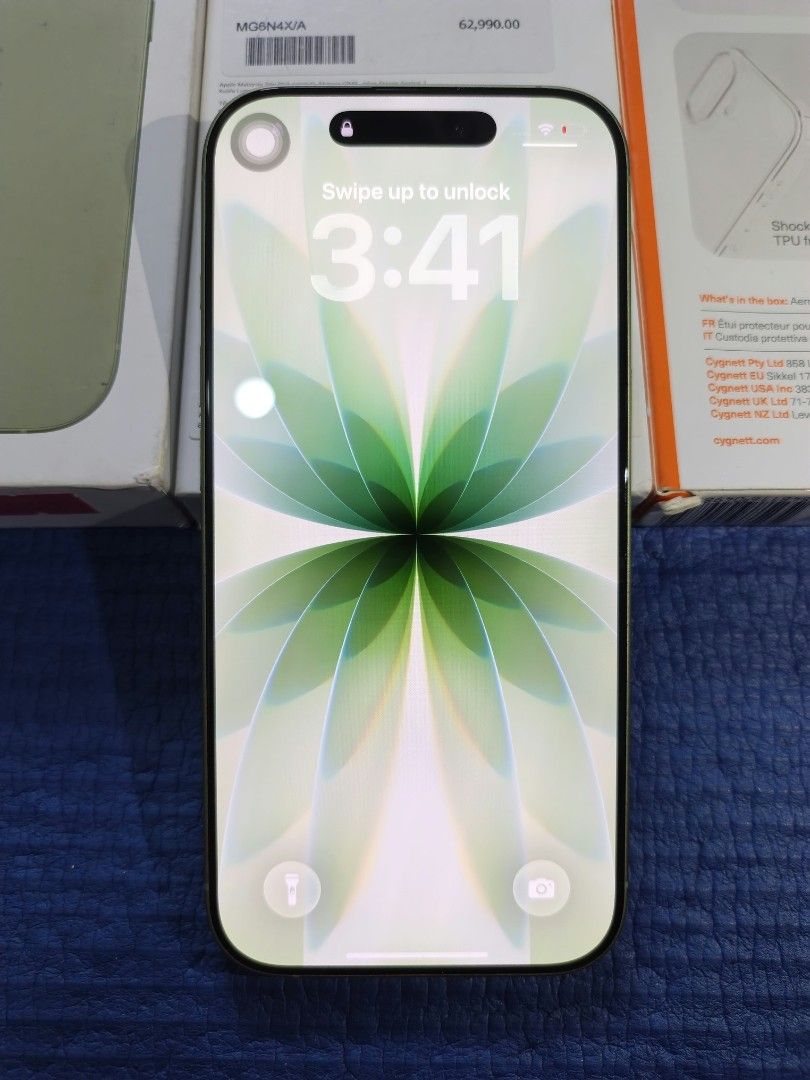 iPhone 17 256GB Sage (Category: iPhone 17 Series) located in Carmona. Submitted by jmb_21 (Listing ID 1468662351, Image 2). Description: 💸 iPhone 17 (256GB/Sage) 📱 Details: Good as new, 3 months old Under warranty until 7/9/27 Bought at The Loop - SM Calamba Factory Unlocked, 100% BH, 165 CC 📦 Inclusions: Unit Original Box Tempered Glass Replacement Cable Cygnett Case worth 995 📍 Location: Carmona, Cavite.
