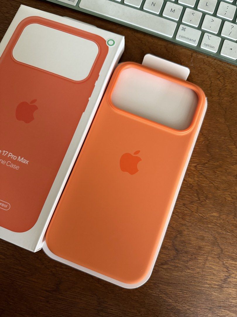 iPhone 17 Pro Max / 18 Pro Max Silicone MagSafe Case Cover [Orange] (Category: Cases & Sleeves) located in Manila. Submitted by razelysonn (Listing ID 1468559945, Image 2). Description: Tempered also available pm me :) .