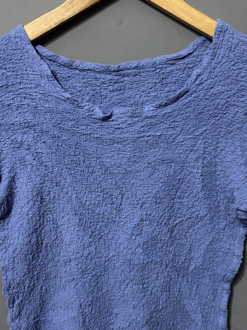 Issey Miyake Me Cauliflower Shirt (Category: Shirts) located in Iloilo. Submitted by bygone.ph (Listing ID 1468629489, Image 2). Description: free size.