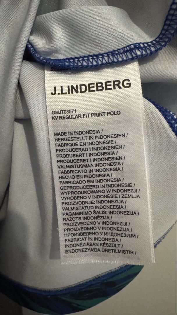 J. Lindeberg Golf Polo (Category: Tshirts & Polo Shirts ) located in Manila. Submitted by vdoozy (Listing ID 1468519571, Image 3). Description: J Lindeberg Polo Shirt Large on tag Length 31 inches Width 21 inches Price is final Location: Katipunan, Quezon City.