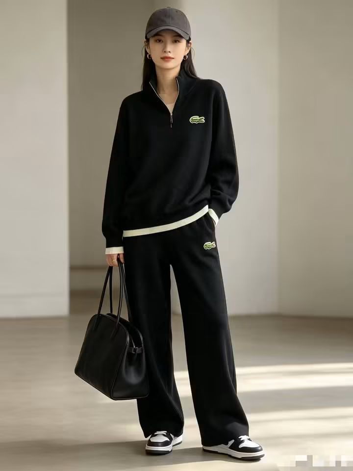Jacket and pants (Category: Activewear) located in Manila. Submitted by raredeer-4deb4e (Listing ID 1468626344, Image 3). Description: can fit upto xxl.