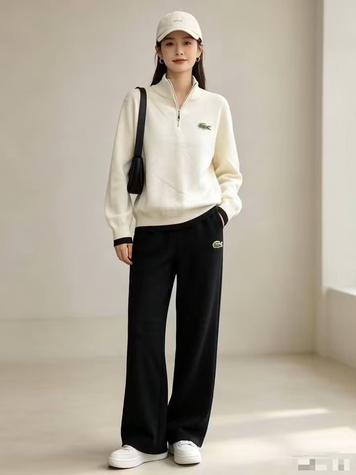 Jacket and pants (Category: Activewear) located in Manila. Submitted by raredeer-4deb4e (Listing ID 1468626344, Image 1). Description: can fit upto xxl.