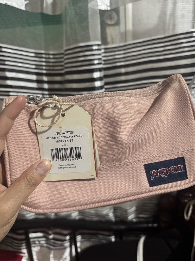 Jansport Medium Accessory Pouch (Category: Purses & Pouches) located in Quezon City. Submitted by mhyloves21 (Listing ID 1468590525, Image 1). Description: .