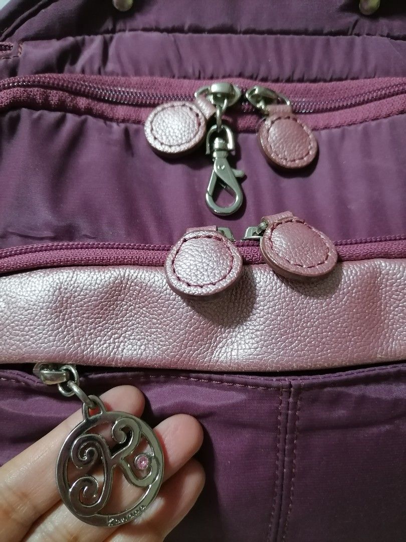 Japan Branded Cute Backpack (Category: Backpacks) located in Butuan. Submitted by az-branded.items (Listing ID 1468596095, Image 3). Description: Size: W 12" x L 10" Maraming compartments Nylon at leather material Super worth the price Promise di ka magsisi dito 😊 Authentic item From Japan.