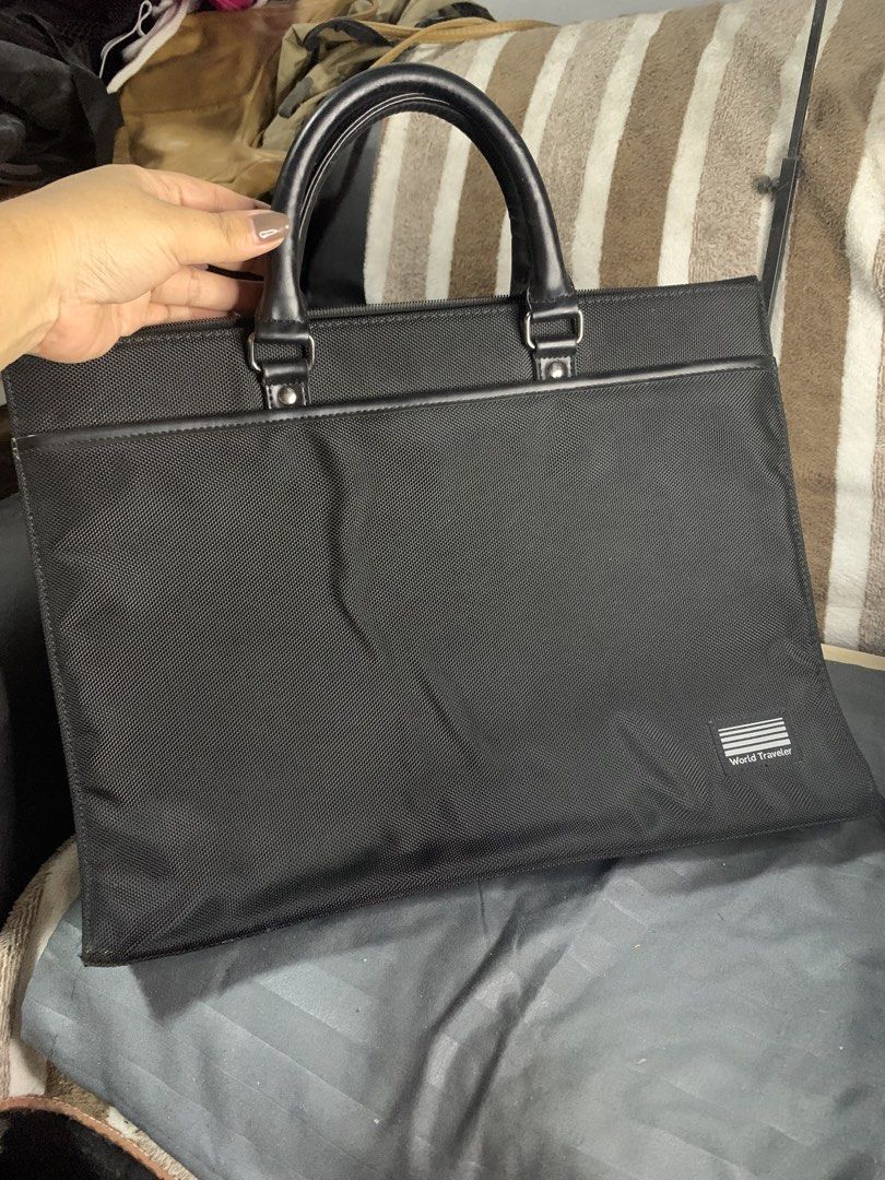 Japan branded laptop / docu bag (Category: Laptop Bags & Sleeves) located in Cabanatuan. Submitted by mjluxxejapan (Listing ID 1468649934, Image 1). Description: Fixed price Pwede lagyan strap Wala kasama talaga.like new cond antibay heavy duty use.makapal mganda quality aporox 15.5”x11” meas .