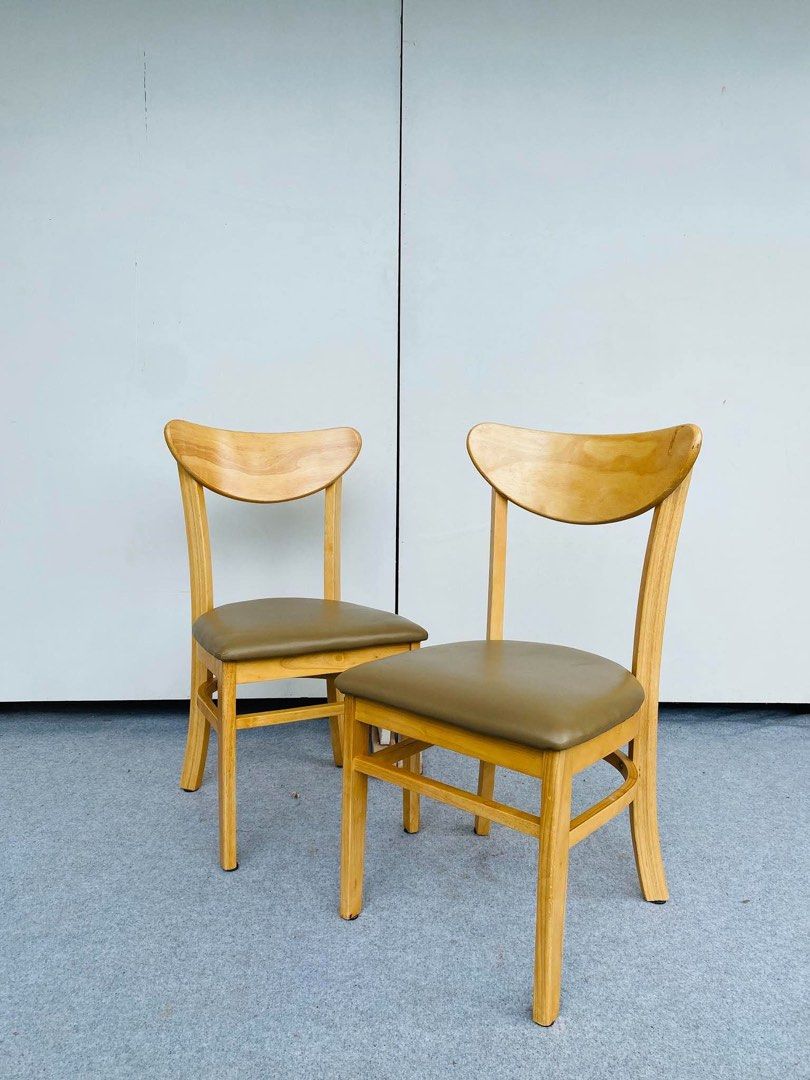 “JAPAN SURPLUS” 2PCS MODERN DINING CHAIRS (Category: Chairs) located in Bulacan. Submitted by monmon555 (Listing ID 1468677576, Image 3). Description: “JAPAN SURPLUS” 2PCS MODERN DINING CHAIRS SIZE: 17L” x 17W” x 17Sh” x 32H” inches (AS-IS ITEM) IN GOOD CONDITION.