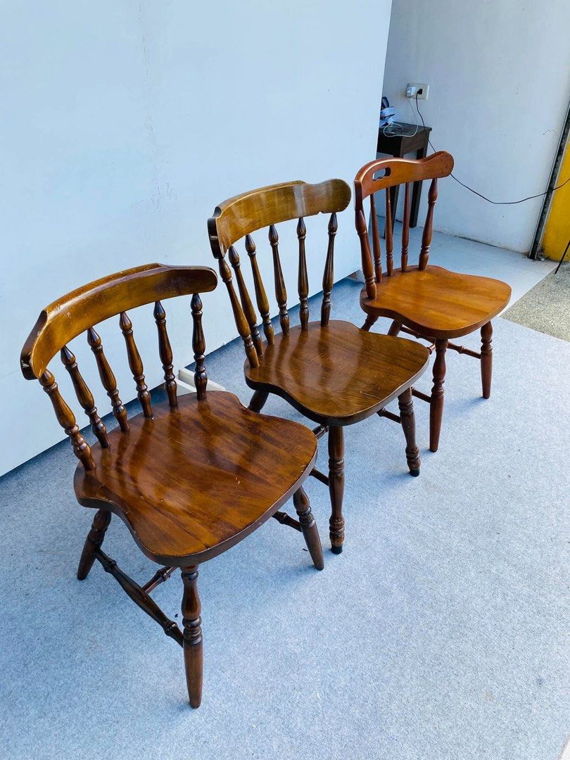 “JAPAN SURPLUS” 3PCS ASSORTED WINDSOR DINING CHAIRS (Category: Chairs) located in Bulacan. Submitted by monmon555 (Listing ID 1468674643, Image 3). Description: “JAPAN SURPLUS” 3PCS ASSORTED WINDSOR DINING CHAIRS SIZE: 18L” x 16W” x 17Sh” x 30H” inches 17L” x 16.5W” x 17Sh” x 31H” inches 18L” x 17W” x 16.5Sh” x 28H” inches (AS-IS ITEM) IN GOOD CONDITION.