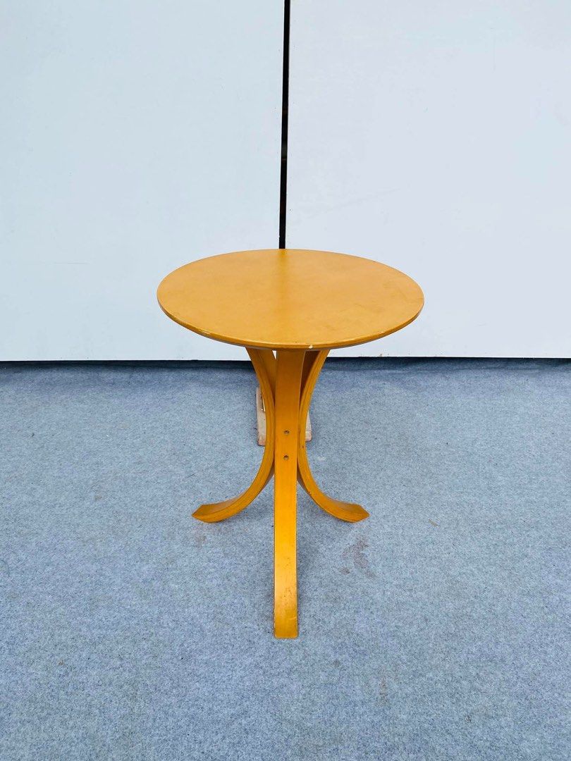 “JAPAN SURPLUS” MODERN SIDE TABLE / SMALL COFFEE TABLE (Category: Tables & Sets) located in Bulacan. Submitted by monmon555 (Listing ID 1468677667, Image 3). Description: “JAPAN SURPLUS” MODERN SIDE TABLE / SMALL COFFEE TABLE SIZE: 16D” x 21H” inches (AS-IS ITEM) IN GOOD CONDITION.