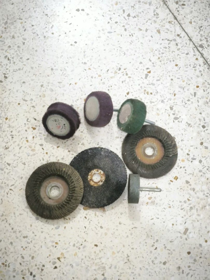 Japanese surplus Assorted Grinding and Polishing Wheels Set (Category: Home Improvement Tools & Accessories) located in Angeles City. Submitted by yellowbrickstore (Listing ID 1468684222, Image 1). Description: - Bundle of assorted grinding, sanding, and polishing wheels - Includes flap discs, cutting wheels, and mounted flap wheels with shanks - Features various sizes and grit types for versatile use - Ideal for metalworking, wood sanding, and r