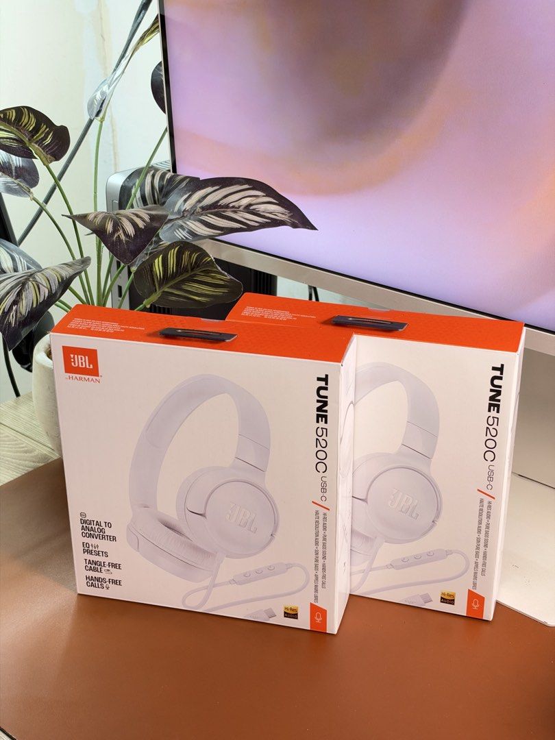 JBL Tune 520C USB-C Wired Headphones White (Category: Headphones & Headsets) located in Santa Cruz. Submitted by nisjohnnequinto (Listing ID 1468549809, Image 1). Description: - Model: JBL Tune 520C Wired Headphones - Color: White - Condition: Brand new, unopened retail packaging - Audio: -Res certified sound quality with built-in DAC and EQ presets - Connectivity: USB-C connection and tangle-free cable - Features: Built-in mic for hands-free cal