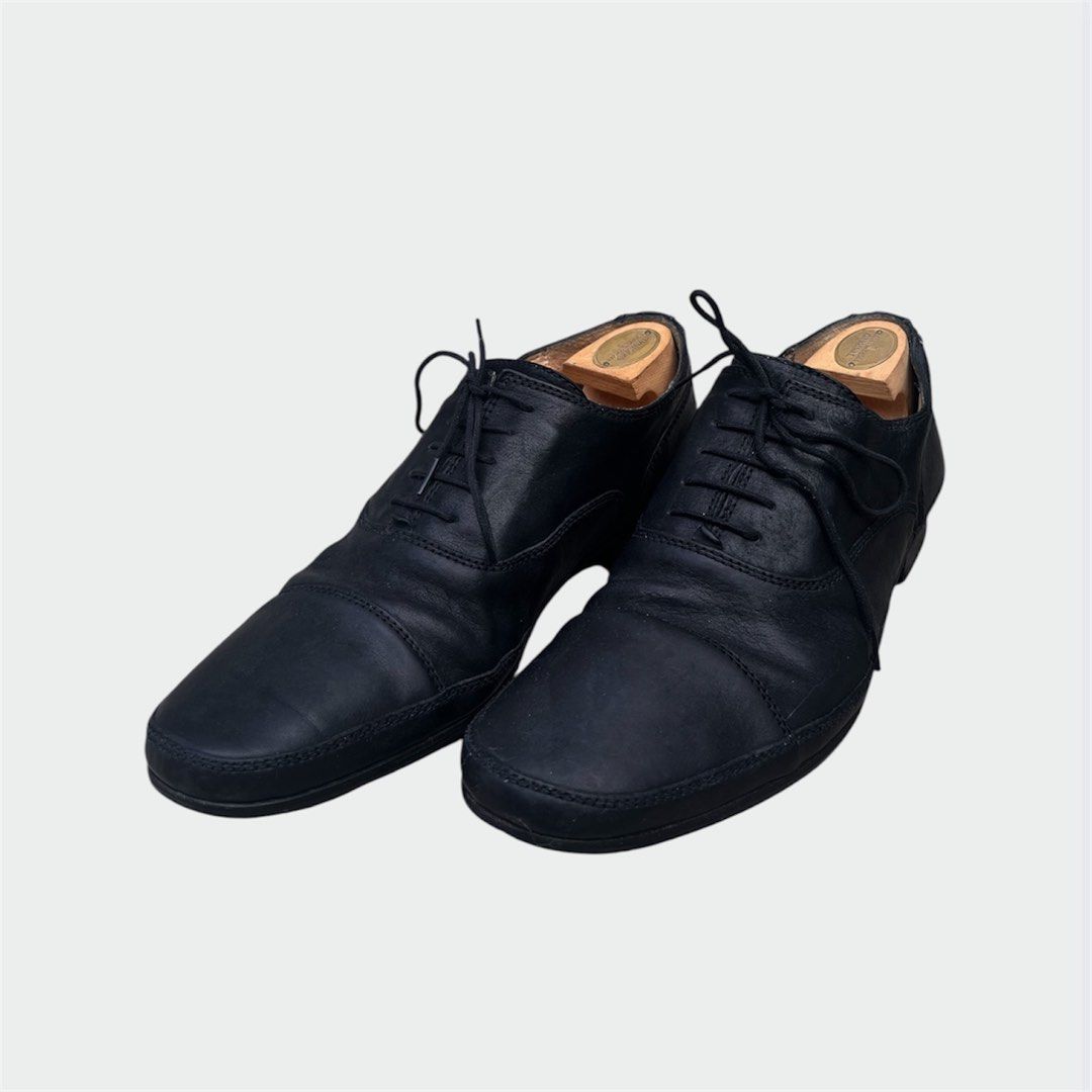 Jean Baptiste Rautureau cap toe shoes (Category: Casual Shoes) located in Calamba. Submitted by juan_jawnz (Listing ID 1468628448, Image 2). Description: Jean Baptiste Rautureau Black leather cap-toe oxford, minimal / soft grain / with wooden shoe trees. One of the most comfortable pair of shoes i’ve ever worn. Retails for 36,500! 3,500 PHP 8-8.5US Issues: Very minimal heeldrag DM FOR MORE DETAILS! .