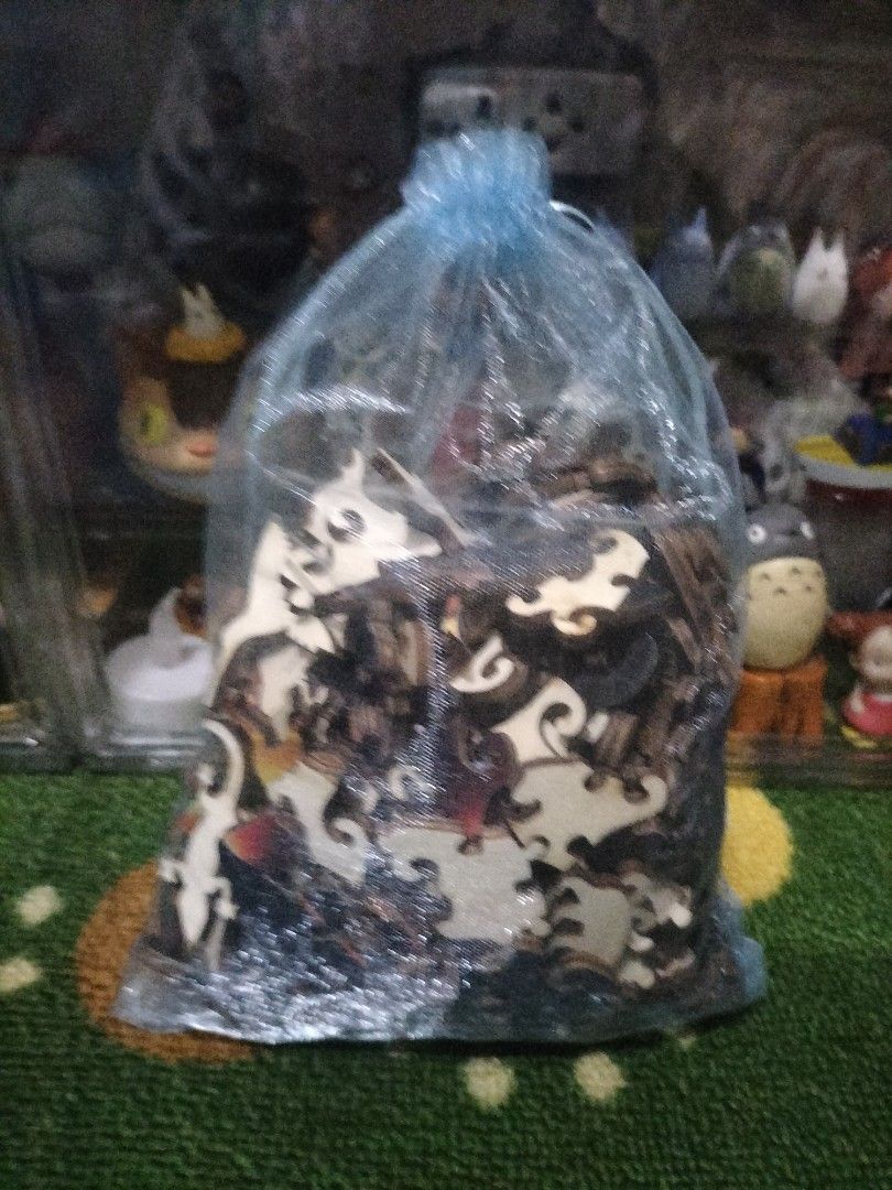 JIGSAW PUZZLE set 🧩 (Category: Board Games & Puzzles) located in Cavite. Submitted by taro_sakamoto_23 (Listing ID 1468524648, Image 3). Description: .