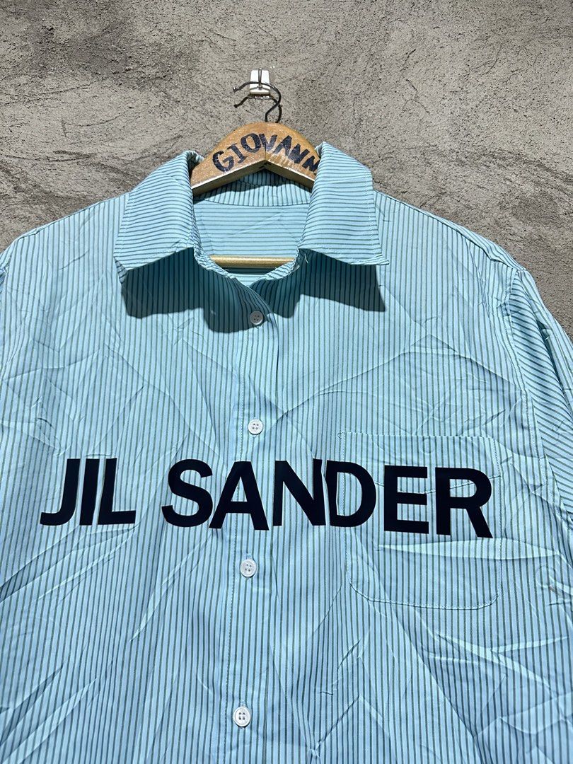 JIL SANDER OFF LEGIT (Category: Tshirts & Polo Shirts ) located in Ozamiz City. Submitted by quick_done_deals (Listing ID 1468597401, Image 2). Description: 💯 Excellent Condition 📐 Dimes: L29xW24 (L) 🔍 Issue: None 🎨 Color Rate: 9.5 / 10 ⛔️No Neck Tag.