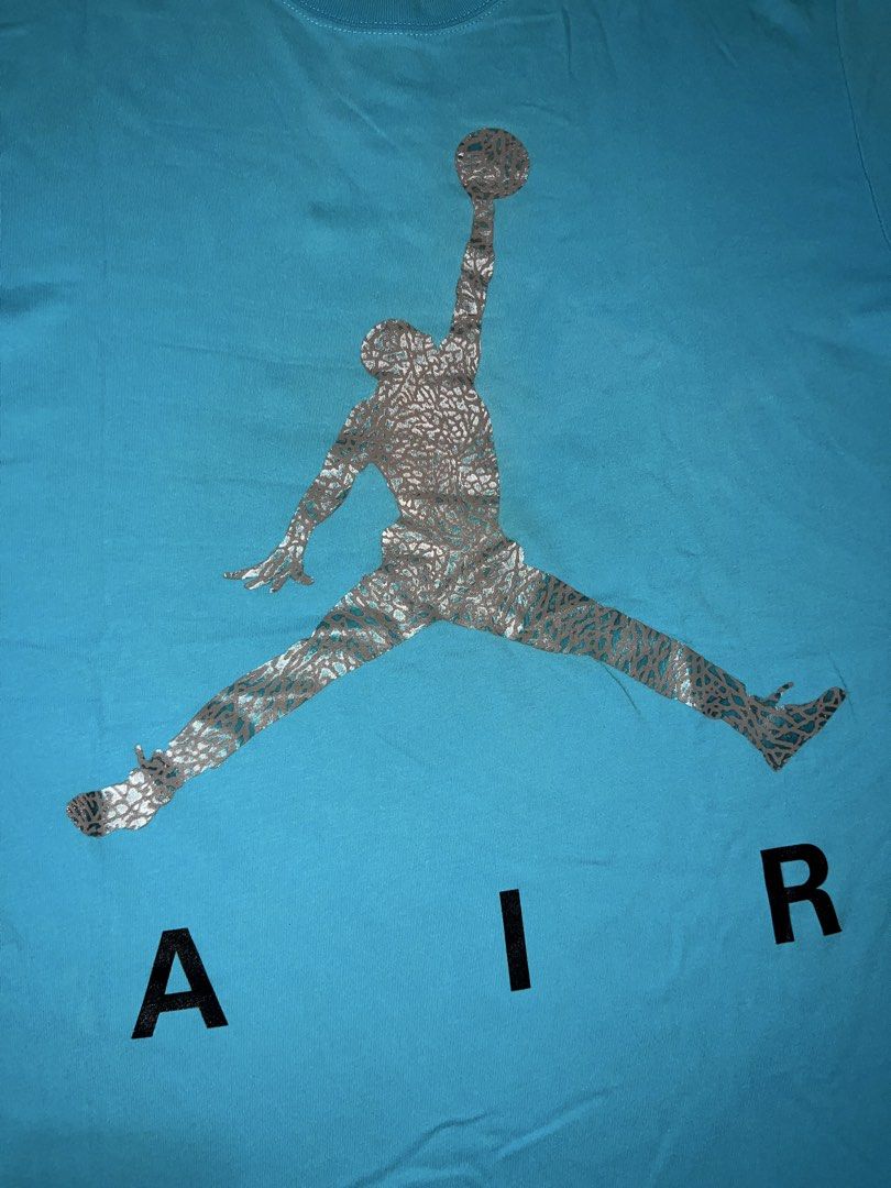 Jordan Big Logo Cement Powder Blue (Category: Tshirts & Polo Shirts ) located in Las Pinas. Submitted by rdcthriftedshop (Listing ID 1468683501, Image 2). Description: FREE SHIPPING FEE 📦 Jordan Big Logo Powder Blue Size XL on tag Width: 23.5 Length: 30 Color rate: 10/10 Condition: Excellent Condition No Issue.