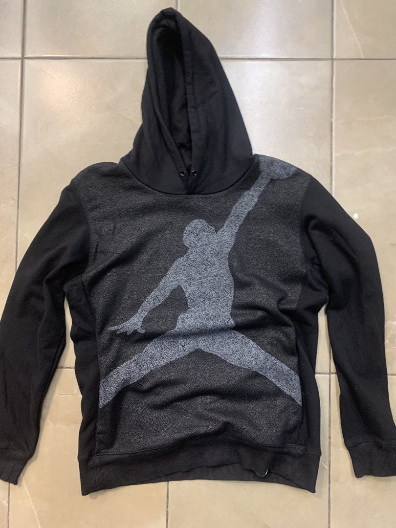 JORDAN BIG LOGO HOODIE (Category: Coats, Jackets and Outerwear) located in Cebu City. Submitted by _deadstockgarments. (Listing ID 1468642740, Image 1). Description: DM FOR AVAUL.