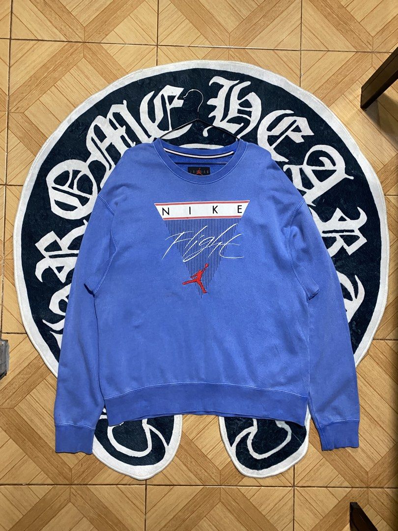 JORDAN FLIGHT💙 (Category: Longsleeves) located in Manila. Submitted by thrifty_drippyo (Listing ID 1468701638, Image 1). Description: AVAILABLE:✅✅✅ SWEATER: JORDAN FLIGHT💙 Dimension: width 24 length 29 Size fittings: XL to 2xl Issues: ❌❌❌ .