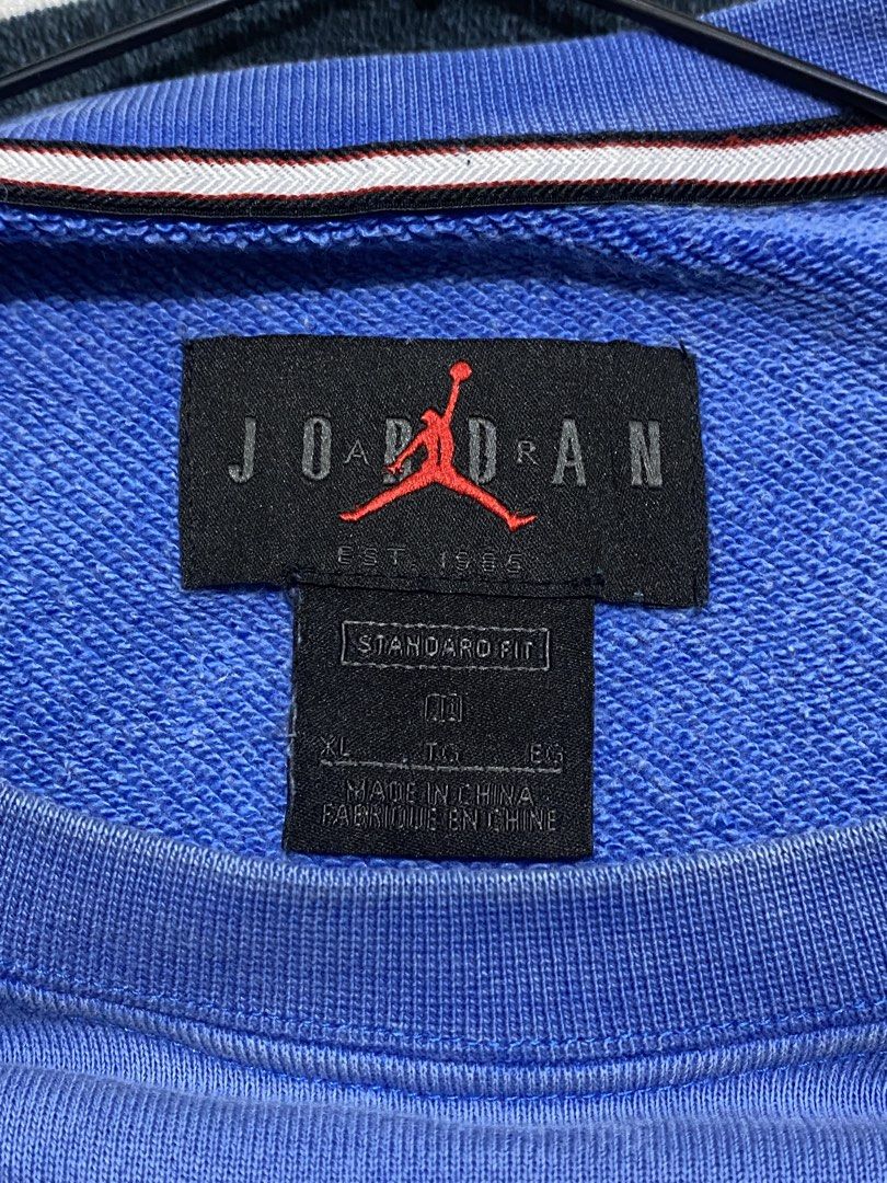 JORDAN FLIGHT💙 (Category: Longsleeves) located in Manila. Submitted by thrifty_drippyo (Listing ID 1468701638, Image 2). Description: AVAILABLE:✅✅✅ SWEATER: JORDAN FLIGHT💙 Dimension: width 24 length 29 Size fittings: XL to 2xl Issues: ❌❌❌ .