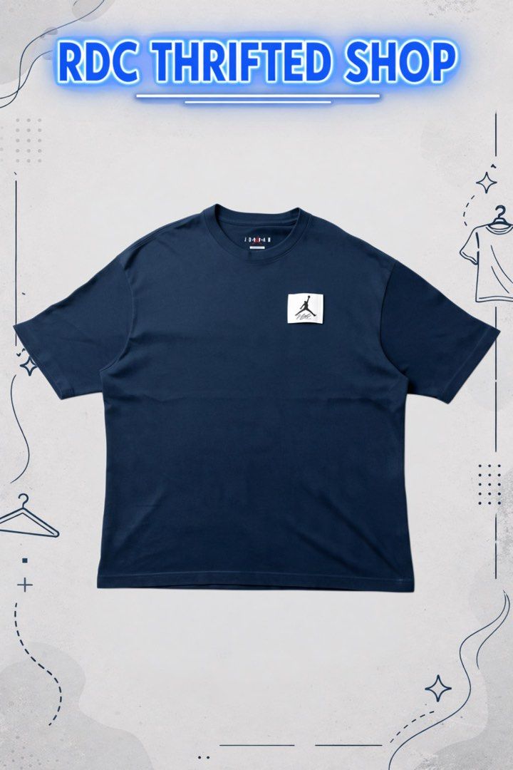 Jordan Flight Patch Logo (Category: Tshirts & Polo Shirts ) located in Las Pinas. Submitted by rdcthriftedshop (Listing ID 1468683203, Image 1). Description: FREE SHIPPING FEE 📦 Jordan Flight Patch Logo Size Medium OVERSIZED FIT on tag (Best Fit Large and XL) Width: 23 Length: 28 Color rate: 9.5/10 Condition: Excellent Condition No Issue (One dot light stain).