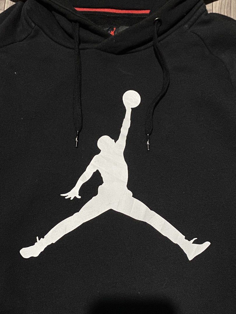 Jordan Jumpman Classic Hoodie (Category: Coats, Jackets and Outerwear) located in San Pablo. Submitted by lazy.thrifttt (Listing ID 1468623672, Image 2). Description: Jordan Jumpman Classic Hoodie Size M on tag(can fit to L) 22Wx30L 10/10 Color Rate Washable Stain.