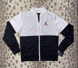 (Category: ) located in . Submitted by nix.thrift (Listing ID 1468609173, Image 1). Description: .
