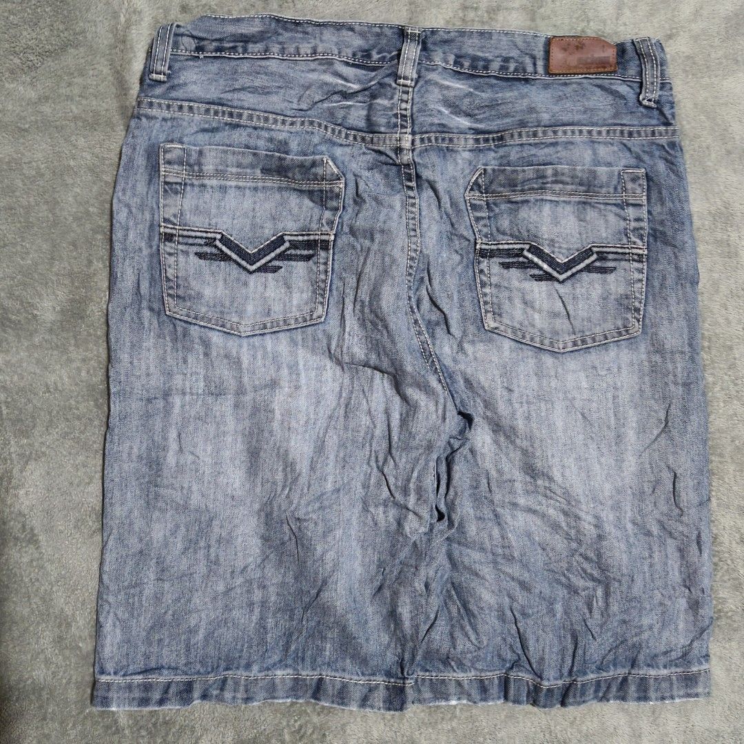 Jorts (Category: Activewear) located in Bacolod City. Submitted by loothingsph (Listing ID 1468678131, Image 2). Description: ‎WTS – Urban Pipeline ‎For only 250.00💰 ‎📏 Size: 34 on tags ‎ ‎📏 Measurements: ‎• WIDTH: 36" ‎• Length: 24" • Leg Opening: 11" ‎ ‎• Condition: Good Condition 👌 ‎ ‎• Color Rate: 9/10👌 ‎ ‎Issues : Heel Drag ‎🗺️ Bacolod City ‎🤝Can do Meet up within Bacolod City. ‎🚚 Can do Delever within Bacolod City add Transportation