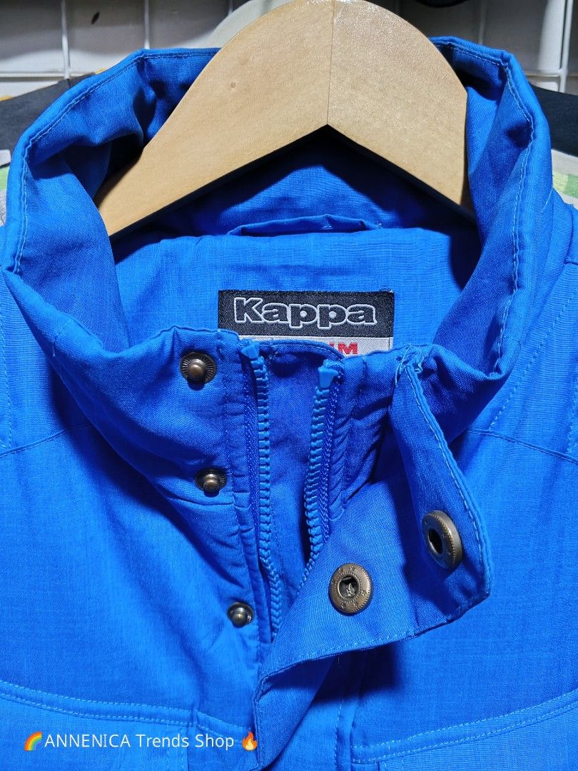 KAPPA USA PATCH BOMBER JACKET (Category: Coats, Jackets and Outerwear) located in Bulacan. Submitted by annenicathriftthriftlang (Listing ID 1468507523, Image 2). Description: *KAPPA USA PATCH BOMBER JACKET 💙✈️* *Size M on tag - P200 ONLY!* *DIMES:* - Width: 21-22 inch - Length: 26 inch - Sleeve: 24 inch - Shoulder: 18 inch - Fit: Medium to Large *CONDITION:* Excellent condition, no issue, embroidered patch, makapal tela *BEST FOR:* Pang motor, 