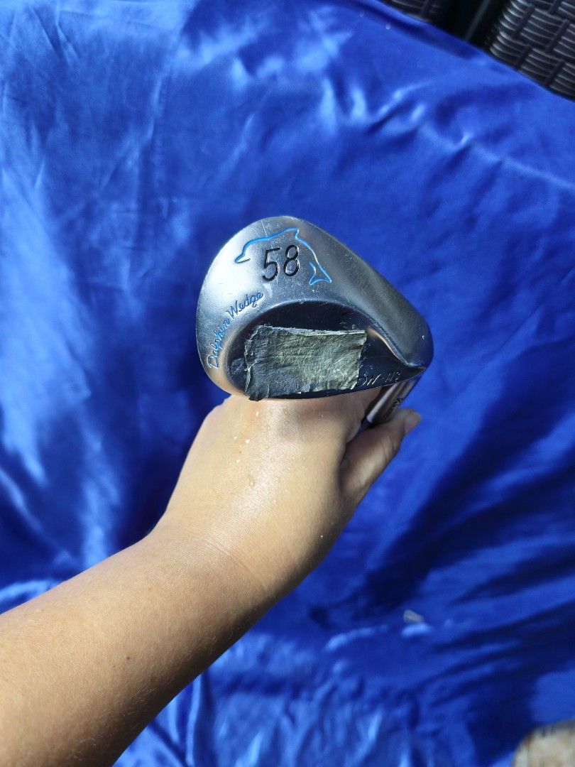 Kasco dolphin wedge 58° (Category: Golf) located in Manila. Submitted by meiyeon2 (Listing ID 1468710446, Image 1). Description: right handed club it has lead attach for additional weight. it's removable. golf pride grip steel shaft.