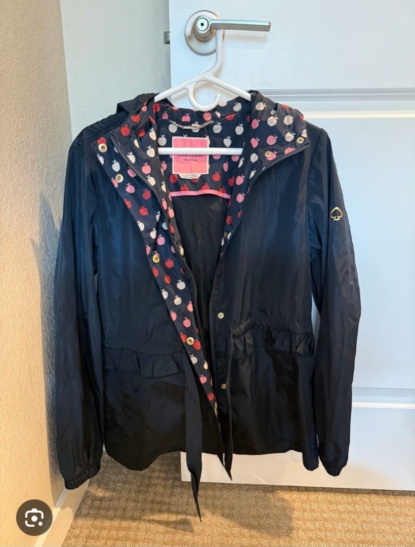Kate Spade (Category: Coats, Jackets and Outerwear) located in Subic. Submitted by AnythingBrandedby_May (Listing ID 1468372041, Image 1). Description: 25X28 Kate Spade.