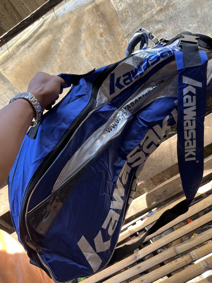 Kawasaki Tennis Bag (Category: Backpacks) located in Valencia. Submitted by bordzsthrift (Listing ID 1468515286, Image 3). Description: Exellent Condition With rocket pouch 2 way.